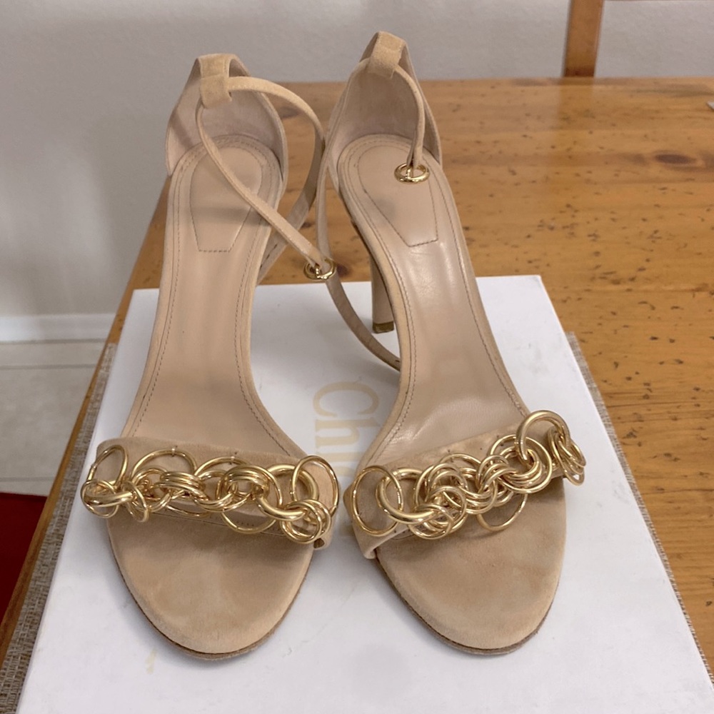 Lovely Chloe sandals